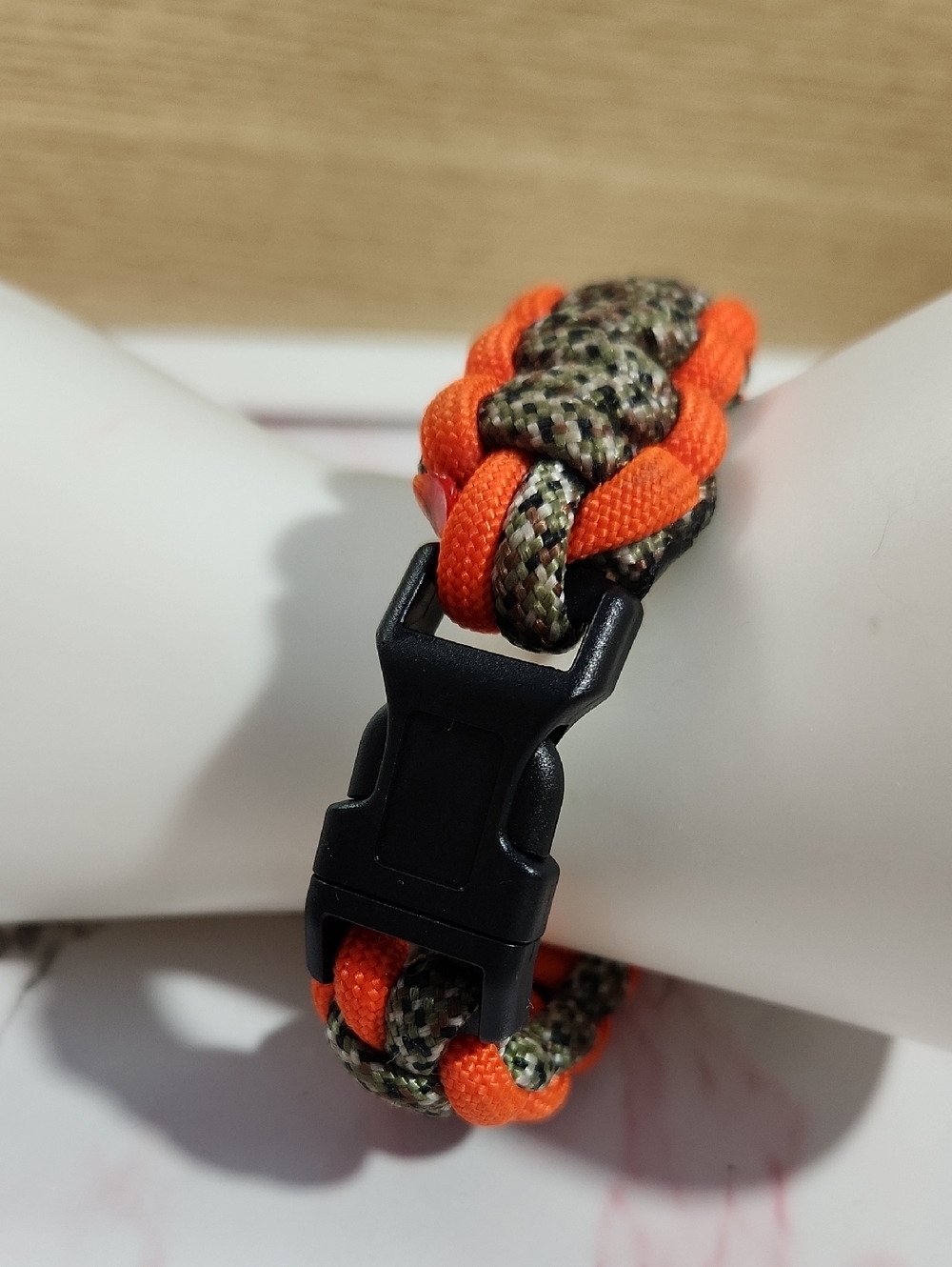 Survival Paracord Bracelet - Orange & Camo
